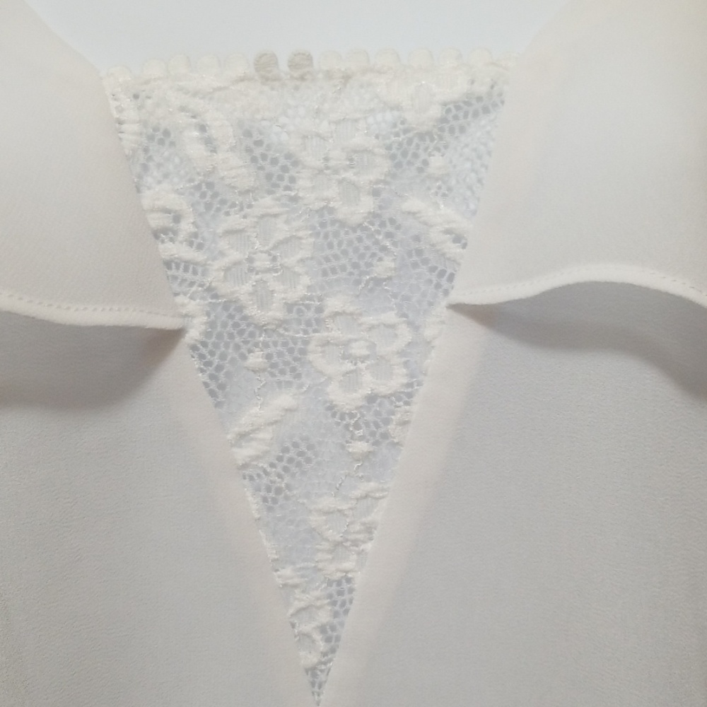 Cold Shoulder Blouse - Picture 2 of 3